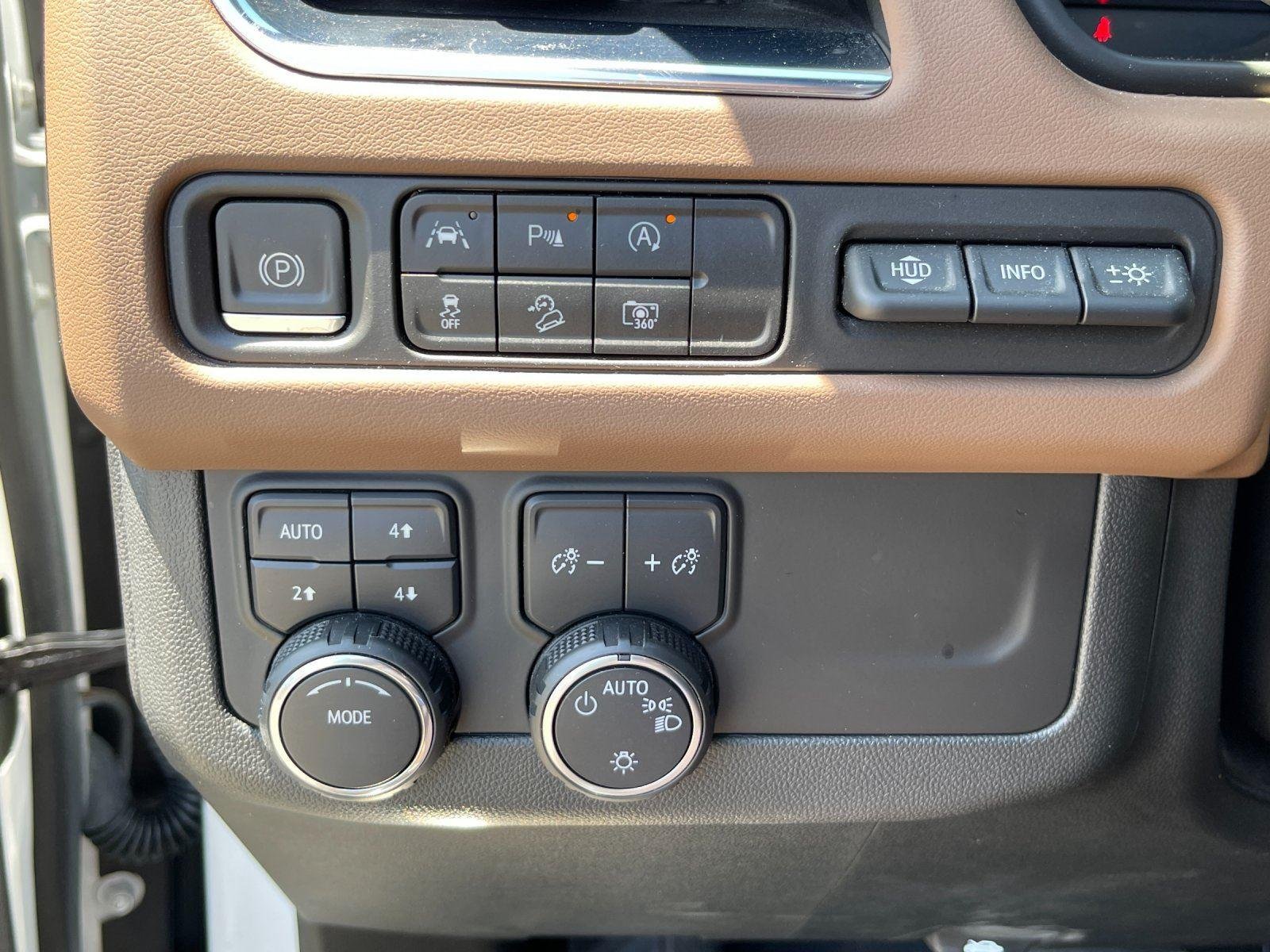 Used 2024 Iridescent Pearl Tricoat Chevrolet High Country image 17