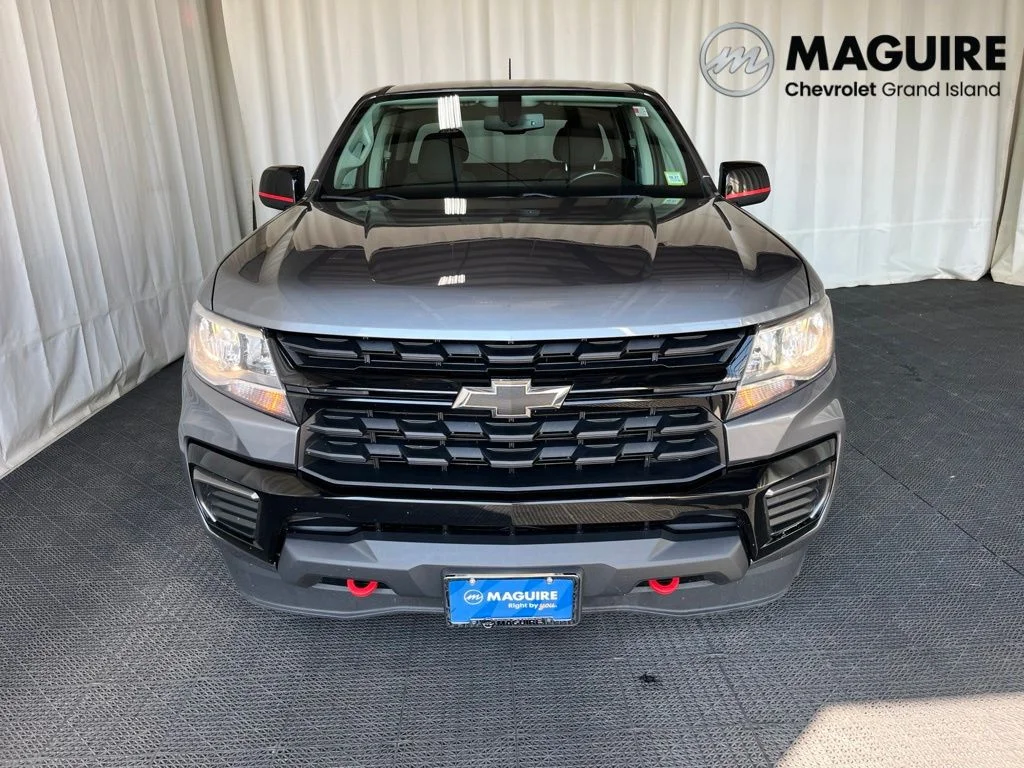 Used 2022 Gray Chevrolet LT image 28