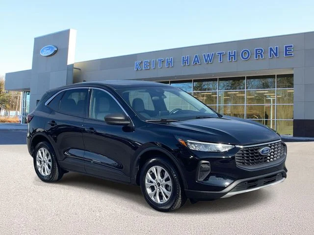 Used 2024 Black Metallic Ford Active image 1