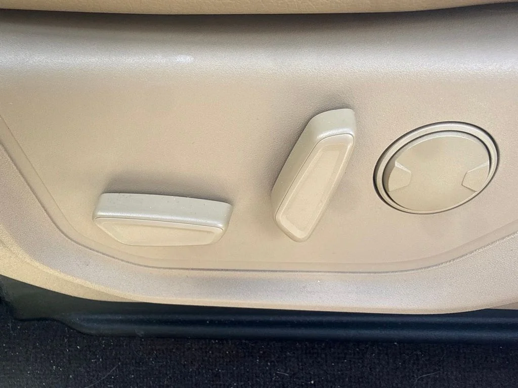 Used 2019 Blue Ford Lariat image 12