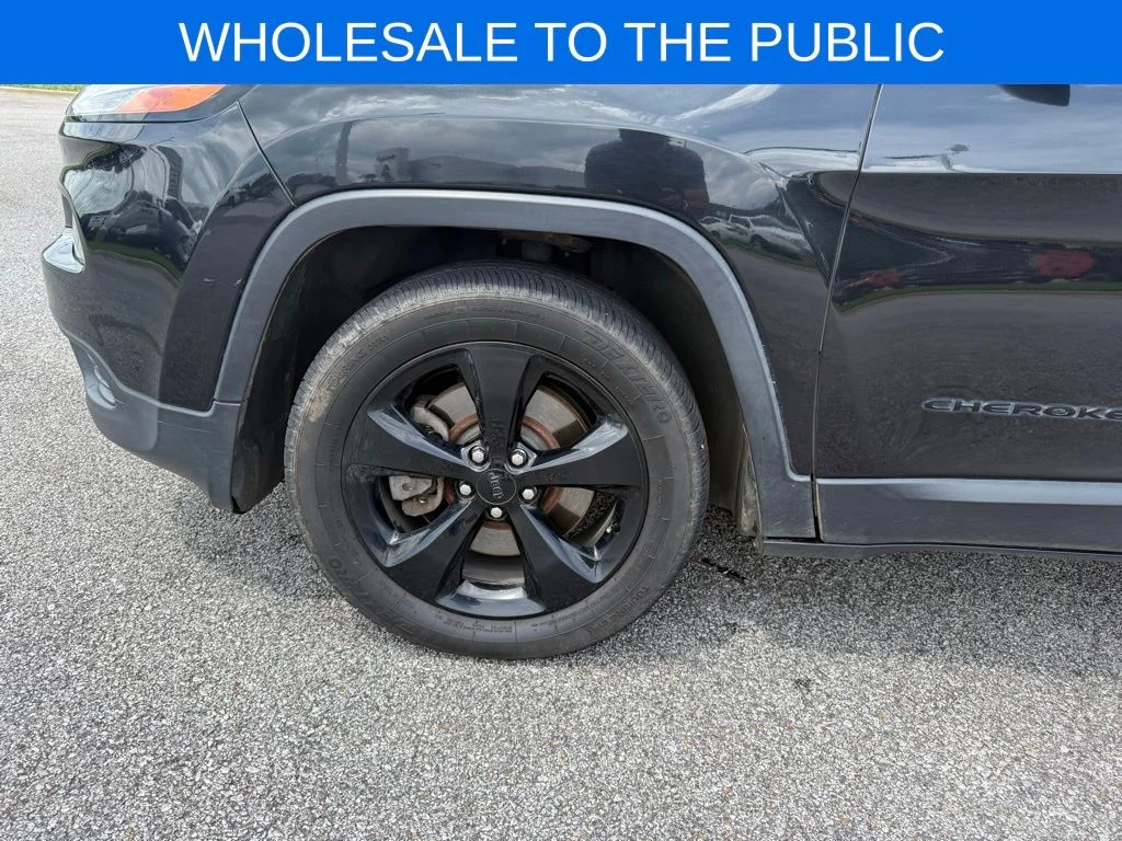 Used 2016 Black Jeep Altitude image 21