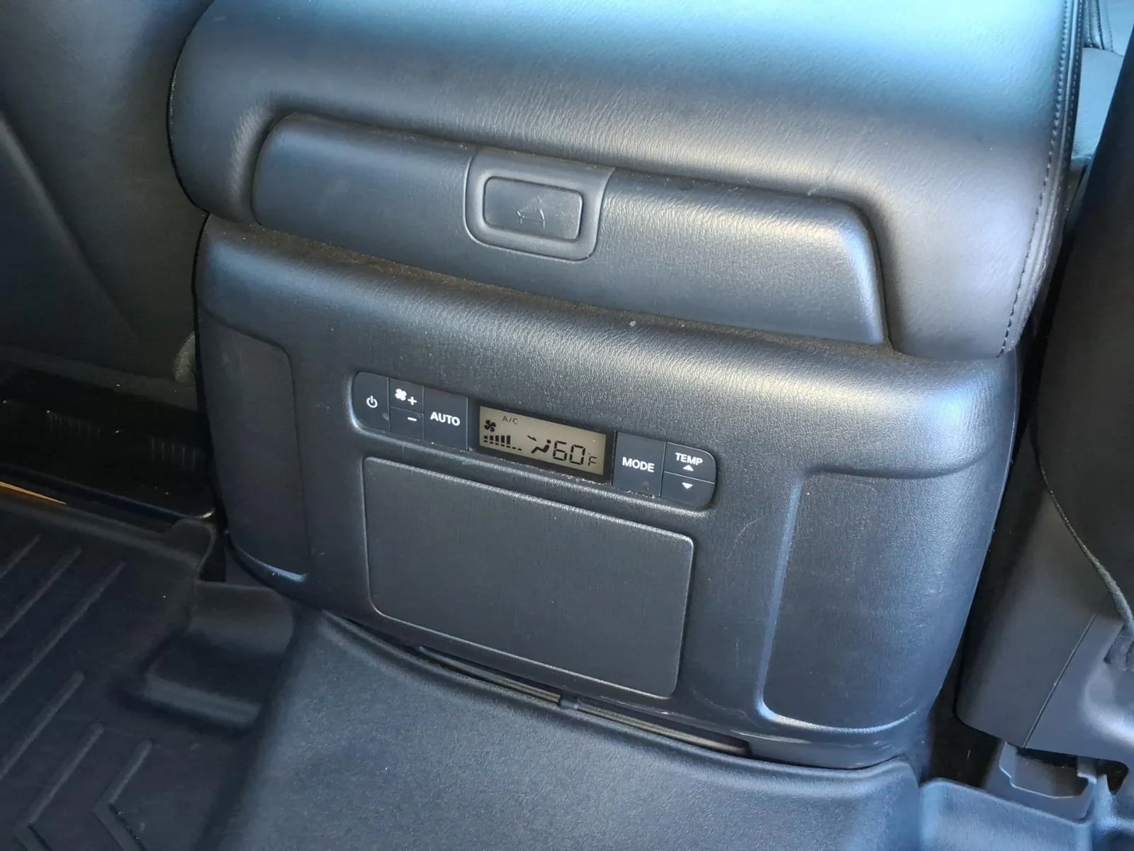 Used 2023 Super Black Nissan SL image 19