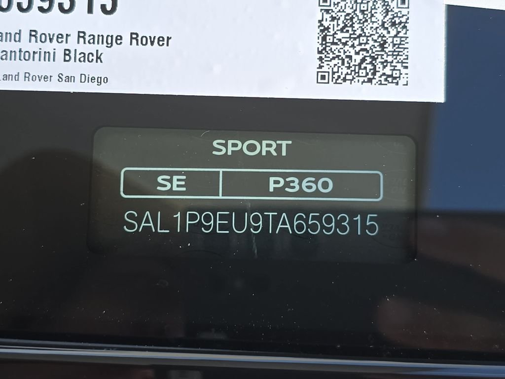 New 2026 Santorini Black Land Rover SE image 37