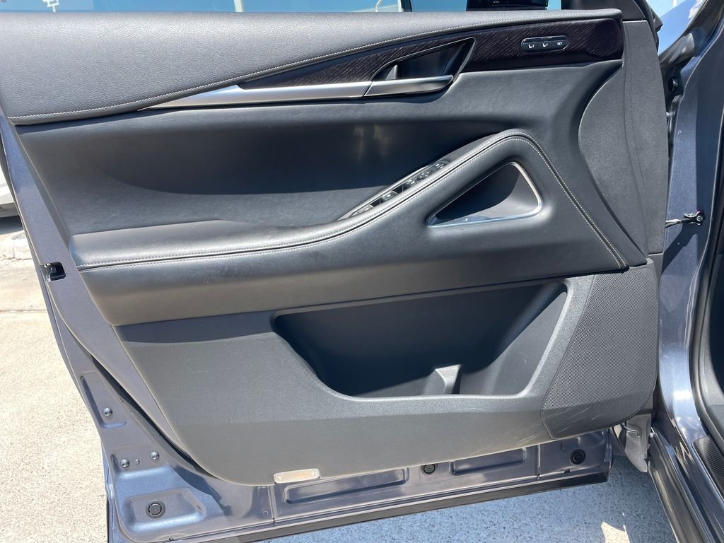 Used 2023 Blue INFINITI Sensory image 10
