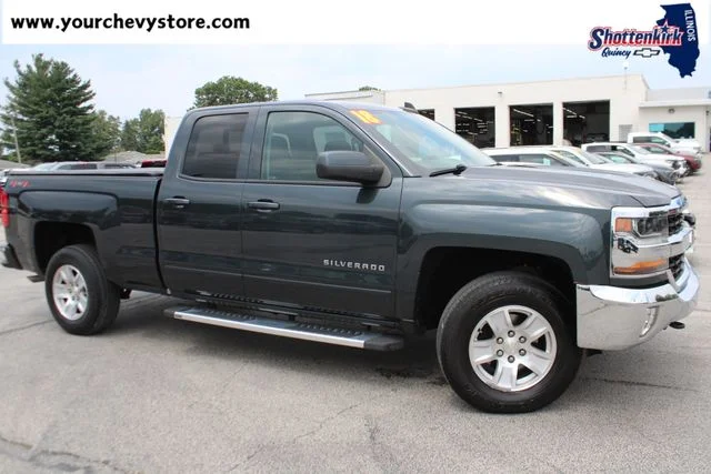 Used 2018 Gray Chevrolet LT image 1