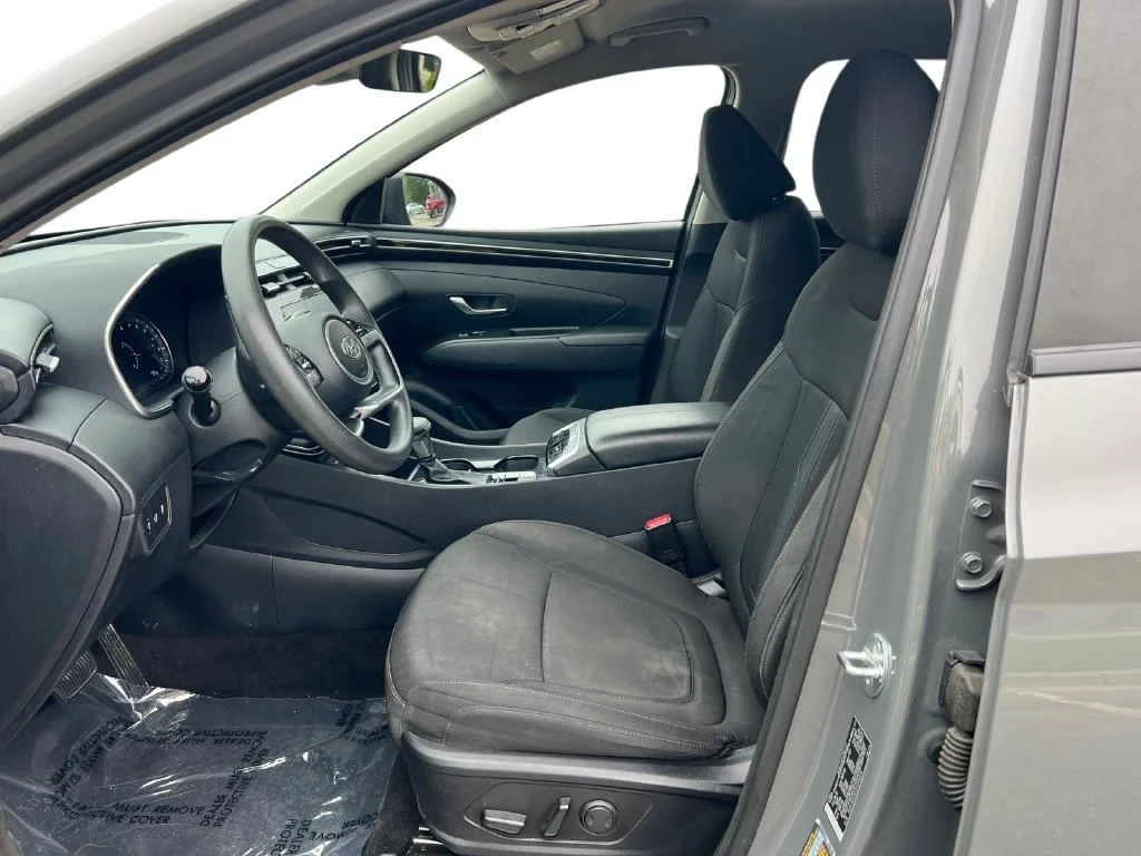 Used 2024 Gray Hyundai SEL image 6