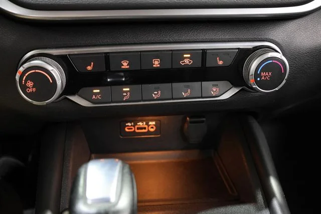 2020 Nissan Altima SR - Photo 21