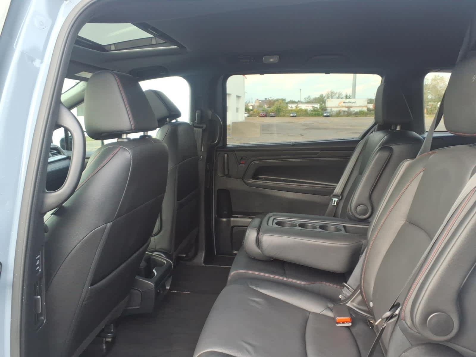 2024 Honda Odyssey SPORT - Photo 11