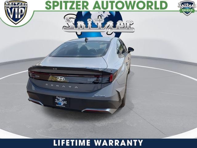 New 2026 Blue Hyundai SE image 8