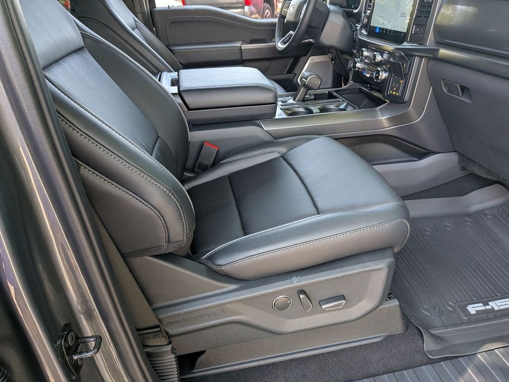 New 2026 Carbonized Gray Metallic Ford Lariat® image 28