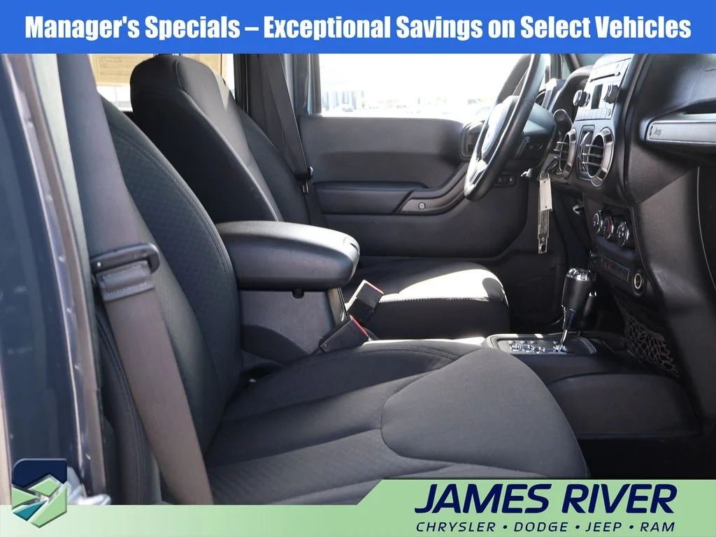 Used 2017 Black Jeep Unlimited Sport image 9