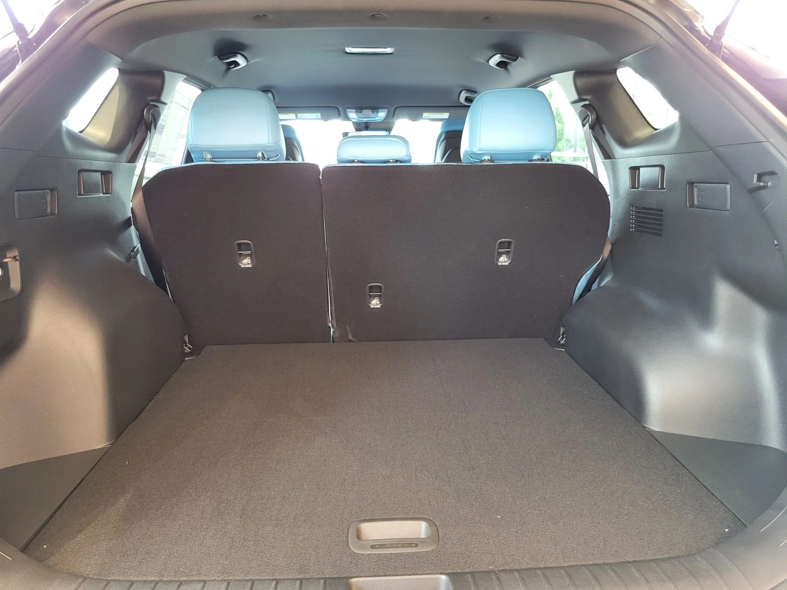 New 2026 Ebony Black Kia X-Line image 28