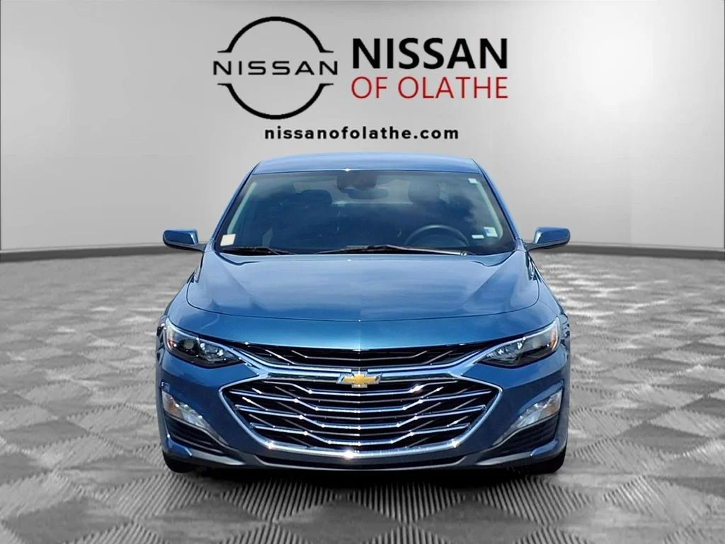 Used 2024 Blue Chevrolet LT image 31