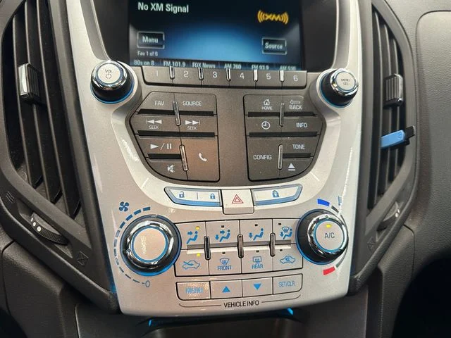Used 2015 Green Chevrolet LT image 24