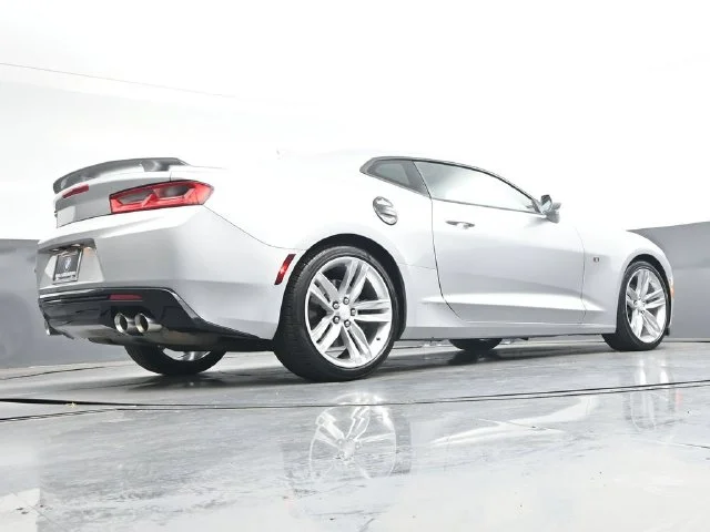 Used 2018 Silver Chevrolet SS image 32