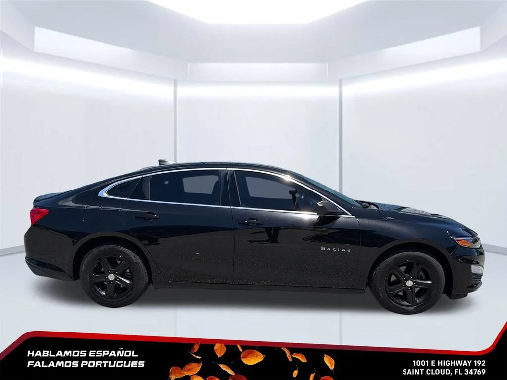 Used 2022 MOSAIC BLACK METALLIC Chevrolet LS image 6