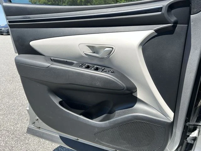 Used 2024 Silver Hyundai SE image 29