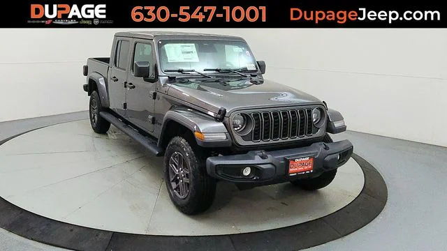 2026 Jeep Gladiator Sport S Auto's photo
