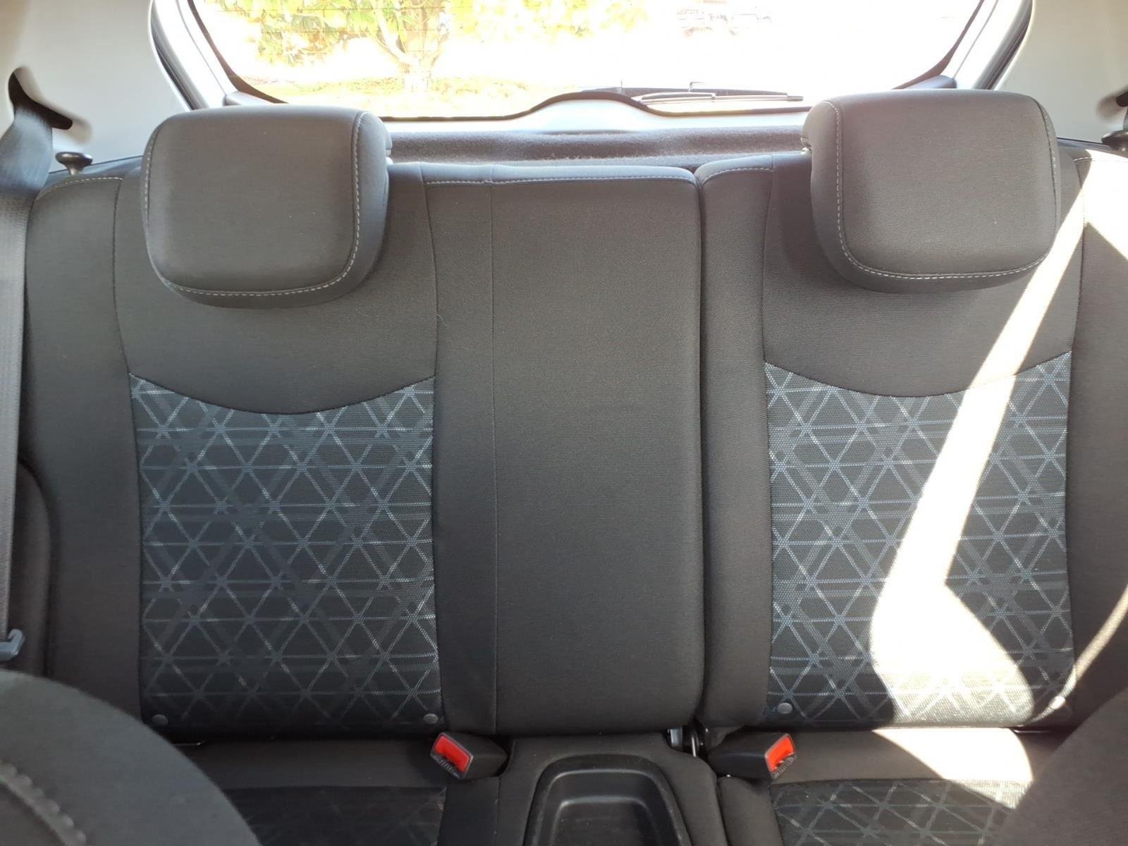 Used 2022 Silver Ice Chevrolet 1LT image 19