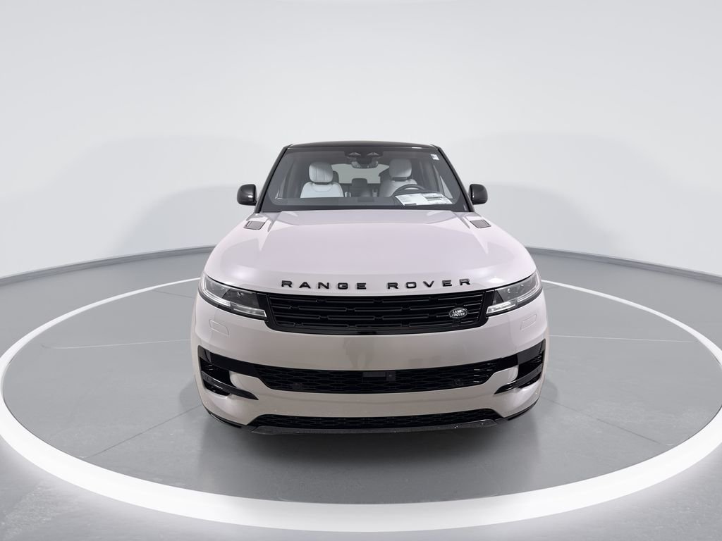New 2026 Borasco Grey Land Rover SE image 3