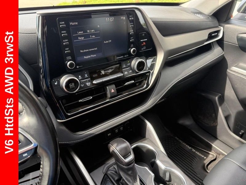 Used 2020 Moon Dust Toyota XLE image 27