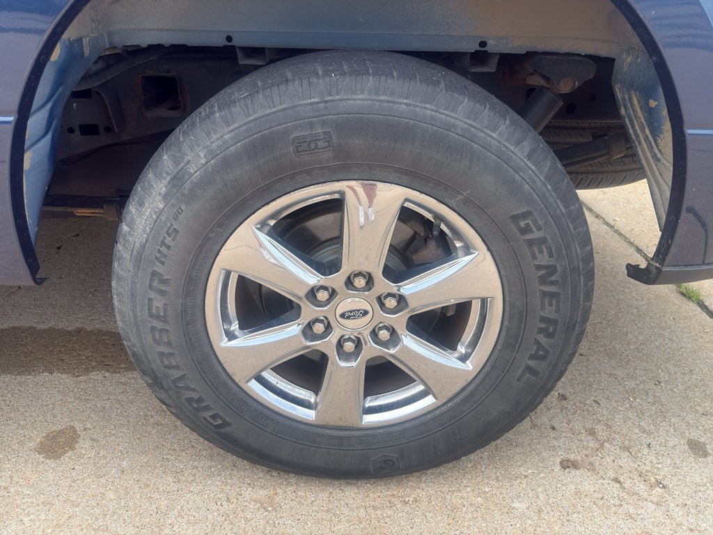 Used 2015  Ford XLT image 12