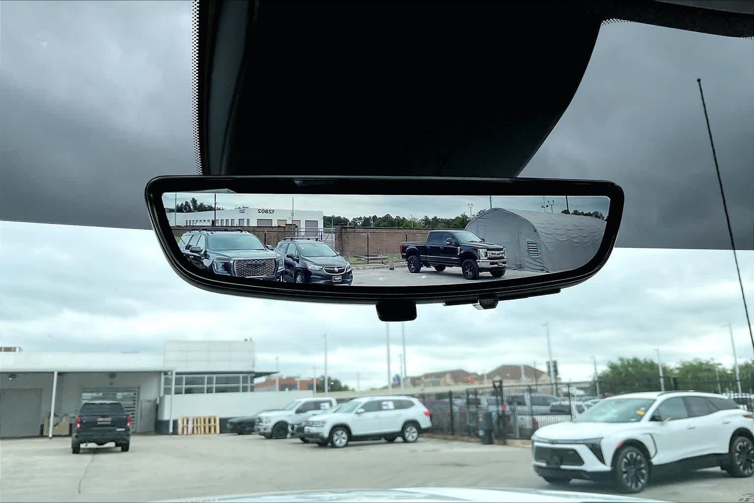 Used 2026 Summit White GMC AT4 image 34