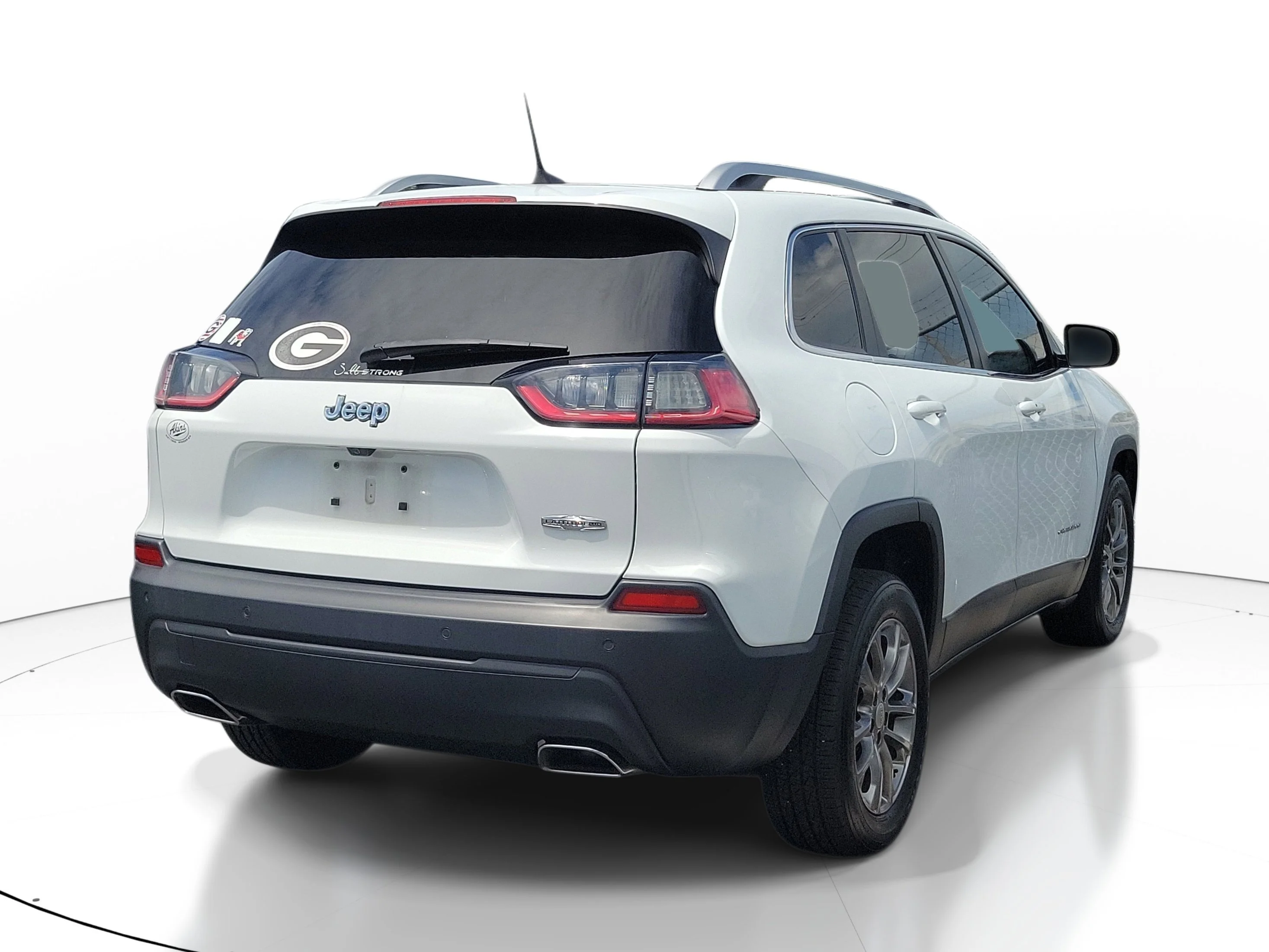 Used 2021 Bright White Clearcoat Jeep Latitude Lux image 7