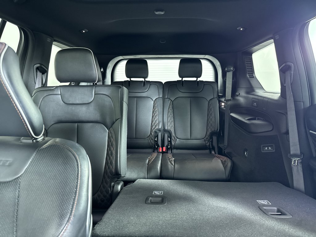 Used 2023 Diamond Black Crystal Pearlcoat Jeep Summit image 7