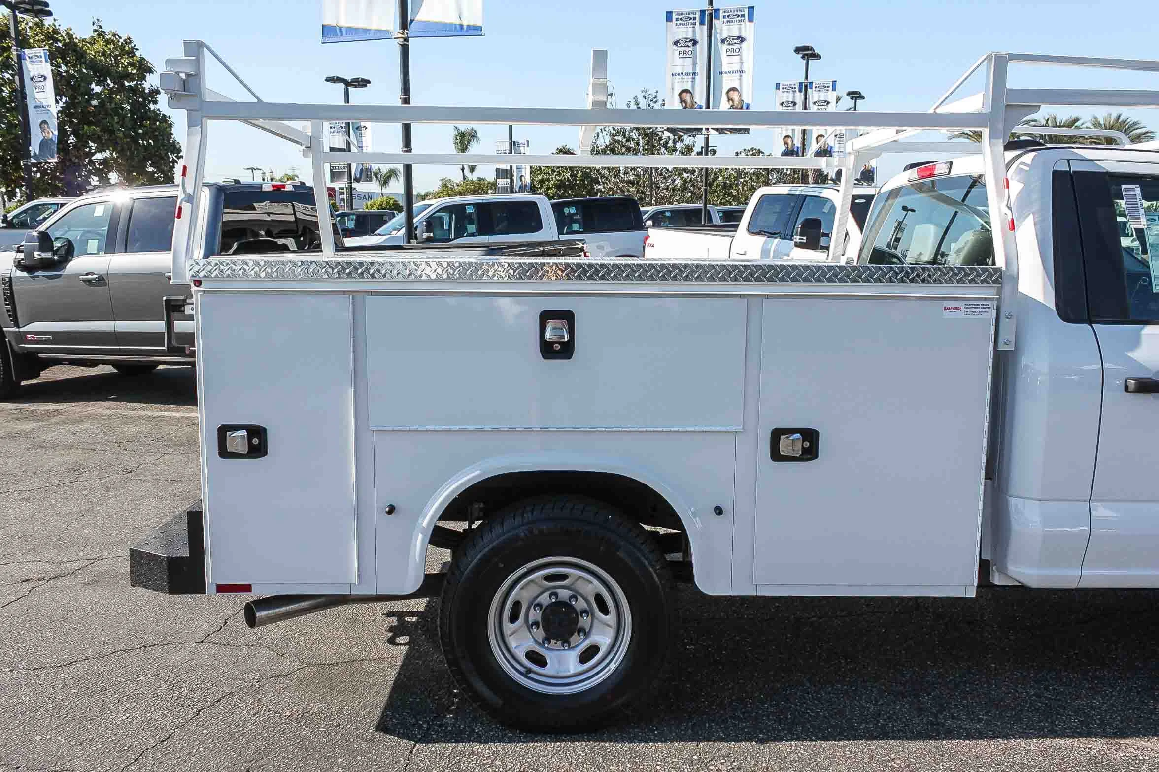 New 2026 Oxford White Ford F-250® XL image 20