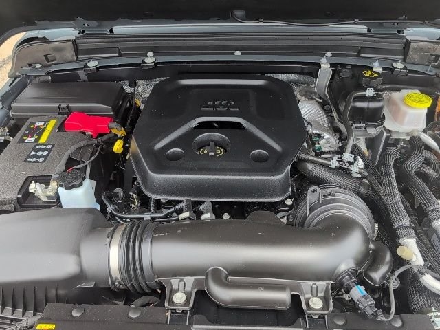 Used 2025 Gray Jeep Sahara 4xe image 22
