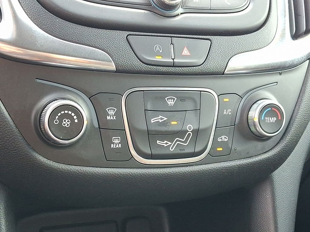 Used 2022 Blue Chevrolet LT image 17