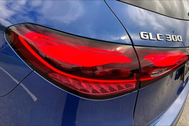 2025 Mercedes-Benz GLC Base - Photo 13
