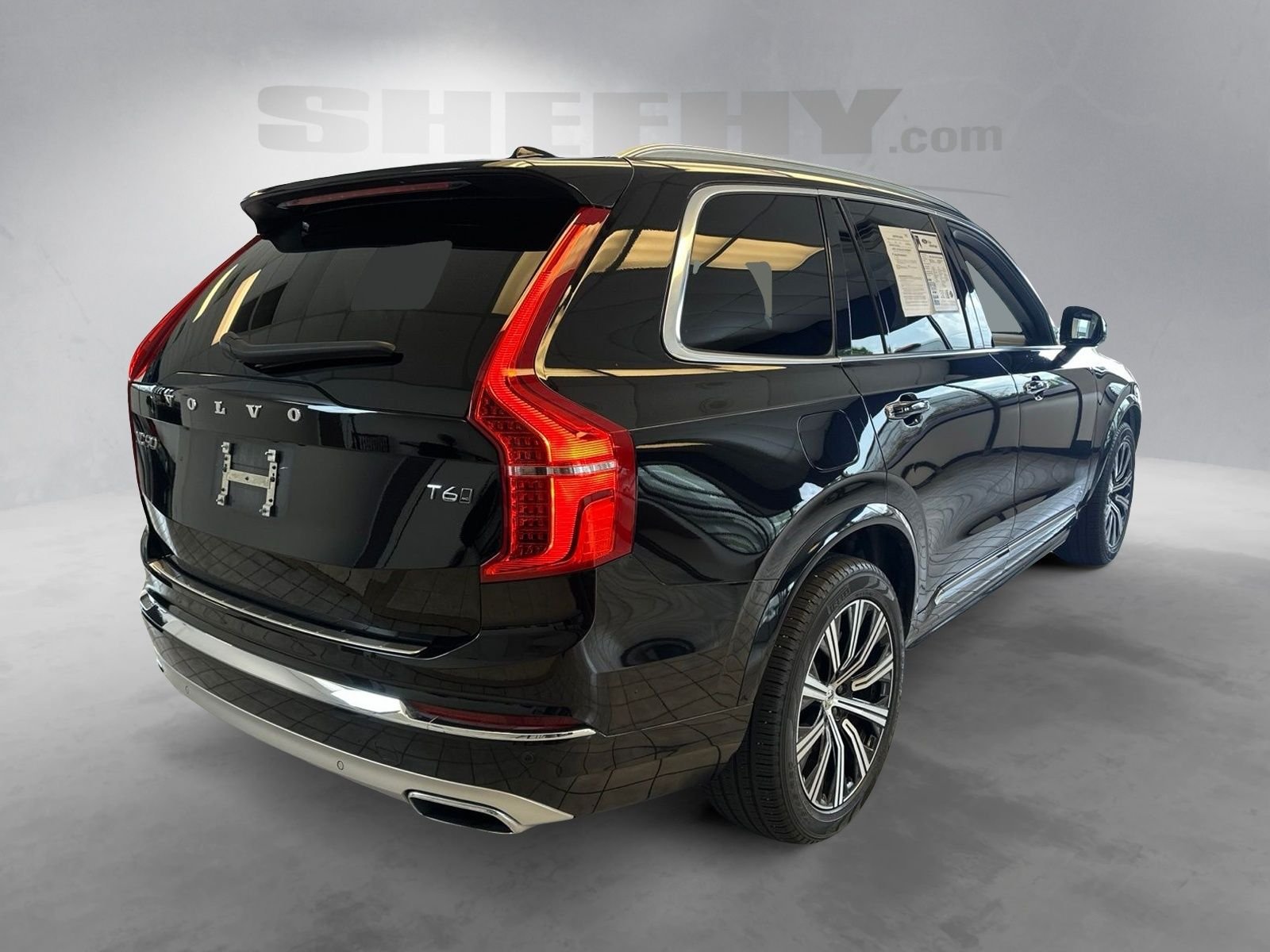 Used 2021  Volvo T6 Inscription image 13