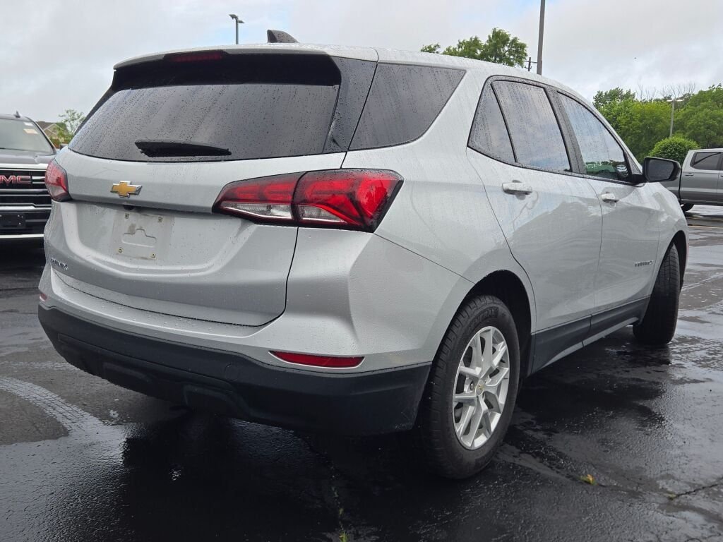 Used 2022 Silver Chevrolet LS image 11