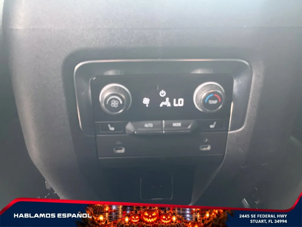 Used 2022 SATIN STEEL METALLIC Chevrolet RST image 28