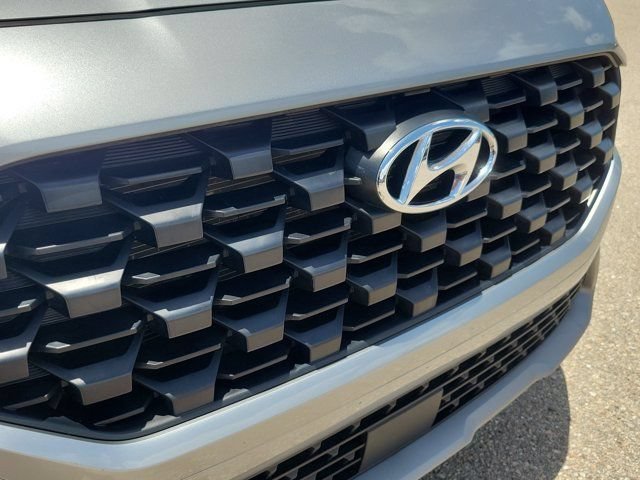 Used 2023 Shimmering Silver Hyundai SEL image 14