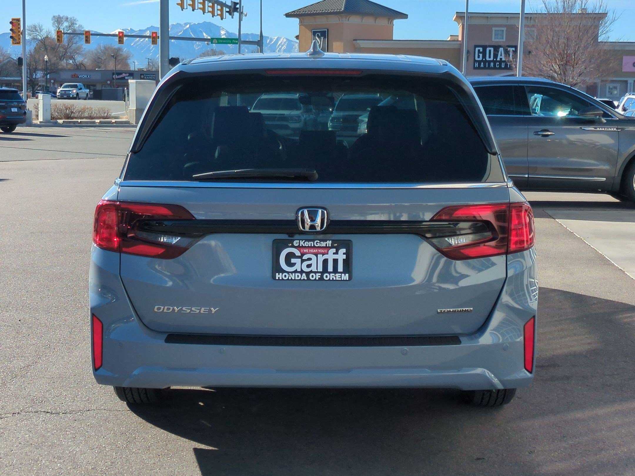New 2027 Sonic Gray Pearl Honda Touring image 4