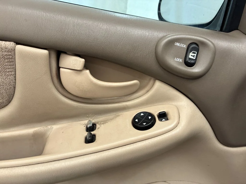 2004 Oldsmobile Alero GL1 - Photo 18