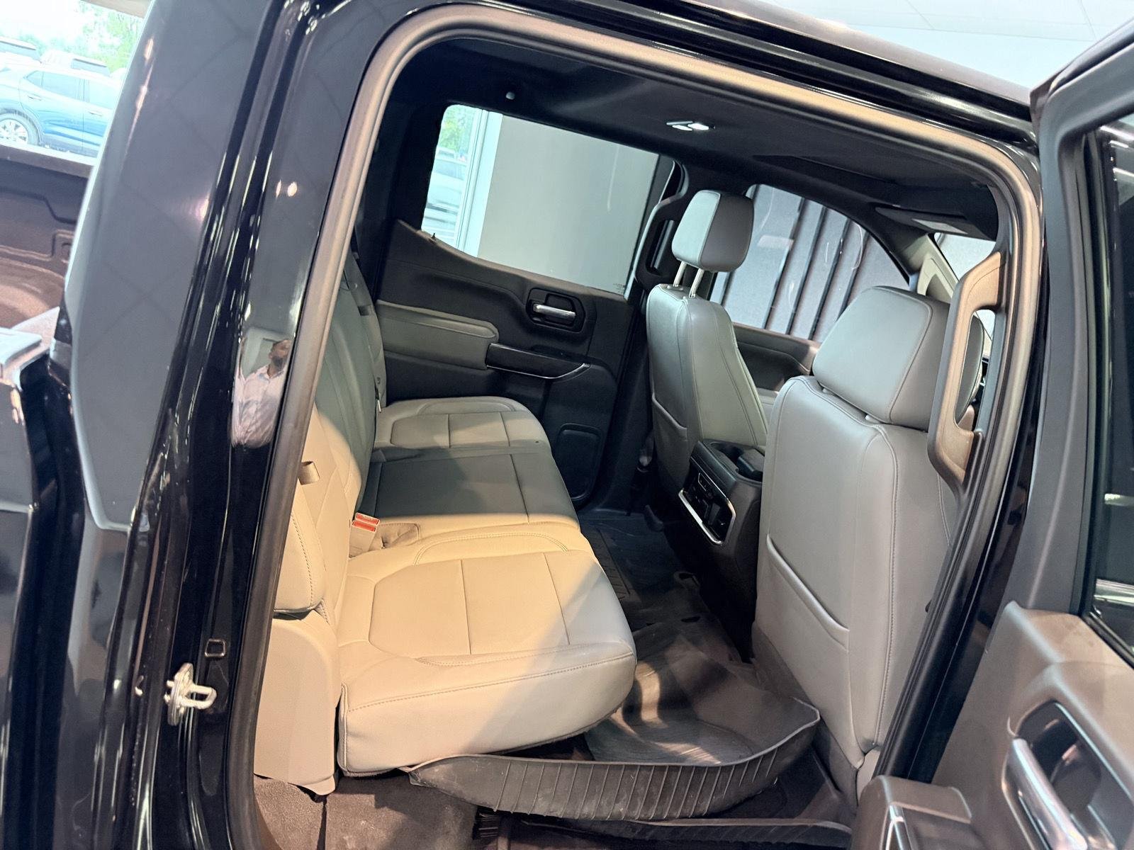 Used 2021 ONYX BLACK GMC SLT image 28