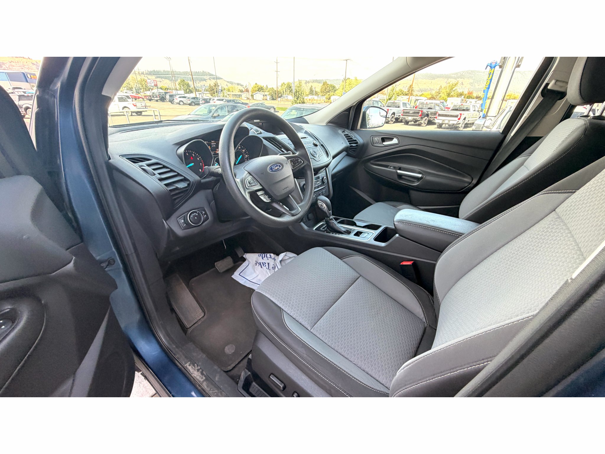 Used 2018 Blue Metallic Ford SE image 16