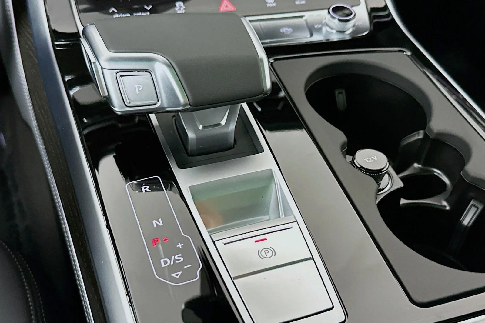 New 2026 Glacier White Metallic Audi Premium Plus image 7