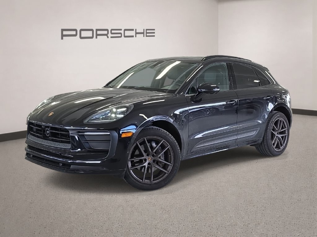 Used 2023  Porsche Base image 1