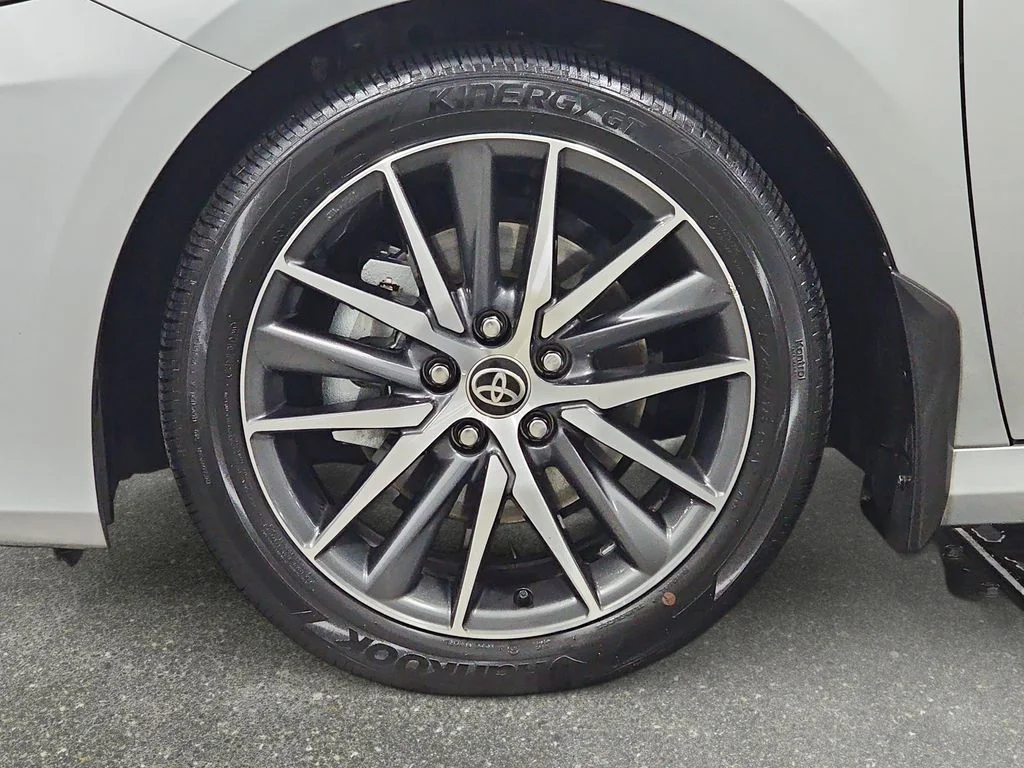 Used 2023 Silver Toyota XLE image 33