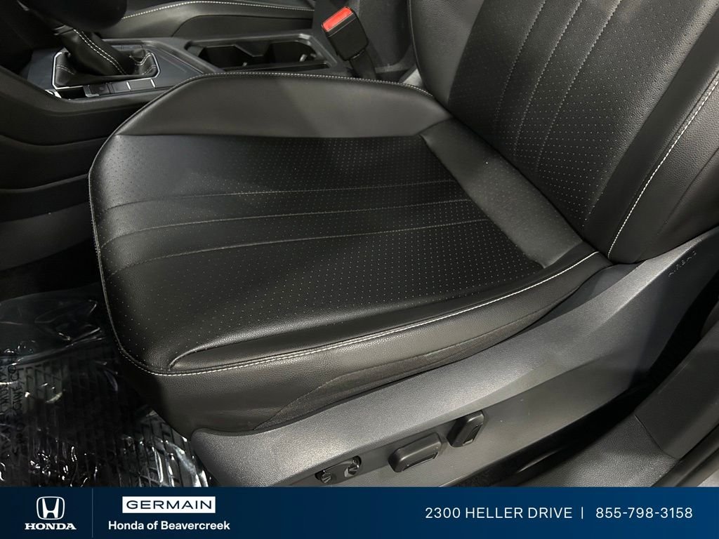 Used 2022 Silver Metallic Volkswagen 2.0T SE R-Line Black image 19