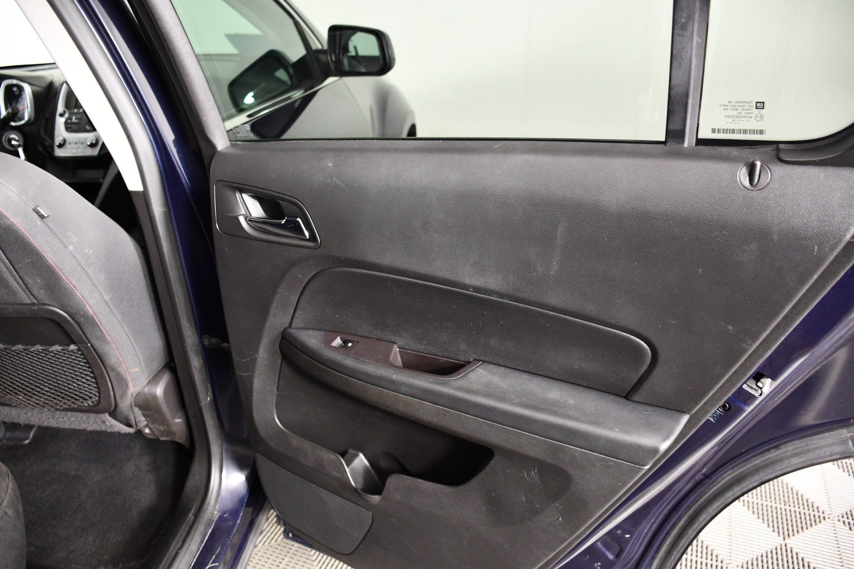 Used 2016 Blue Velvet Metallic Chevrolet LT image 41