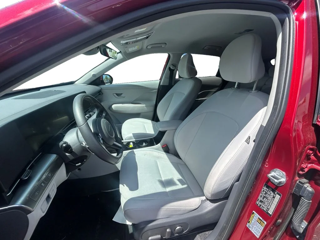 Used 2024 Ultimate Red Hyundai SEL image 10
