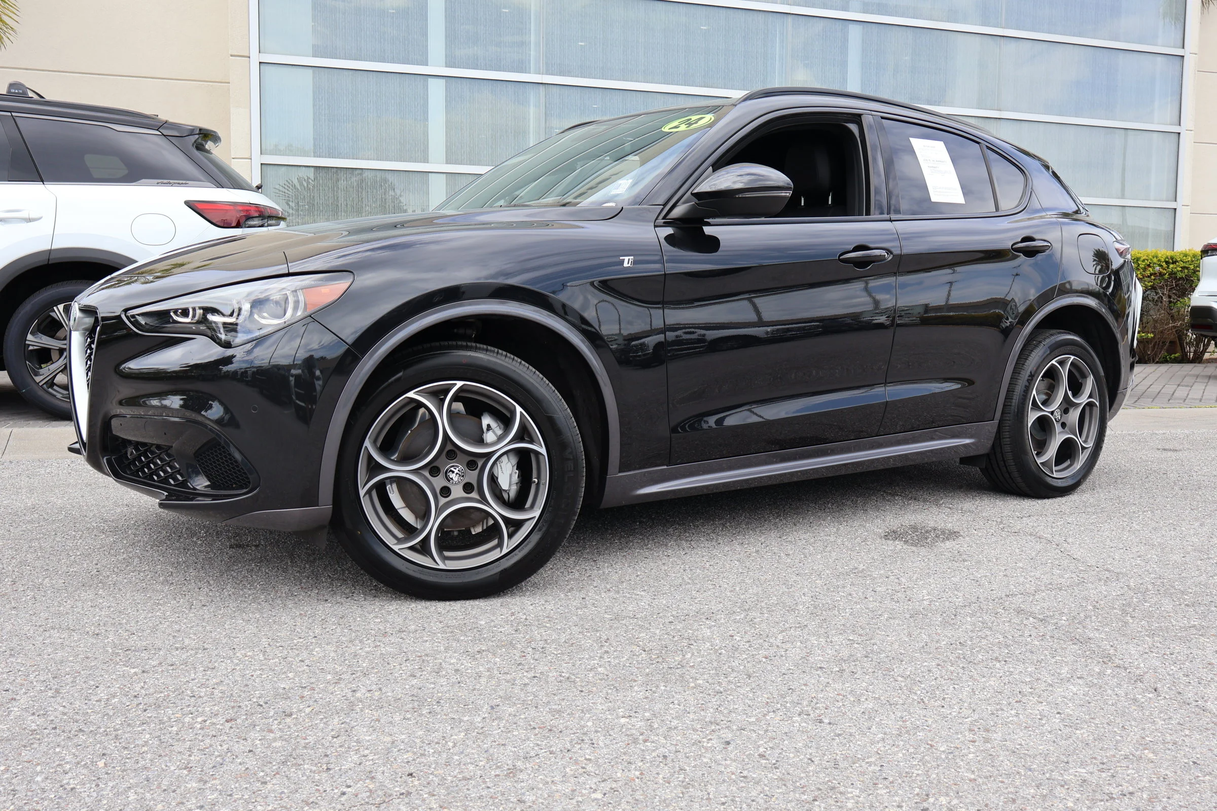 2024 Alfa Romeo Stelvio Ti AWD's photo