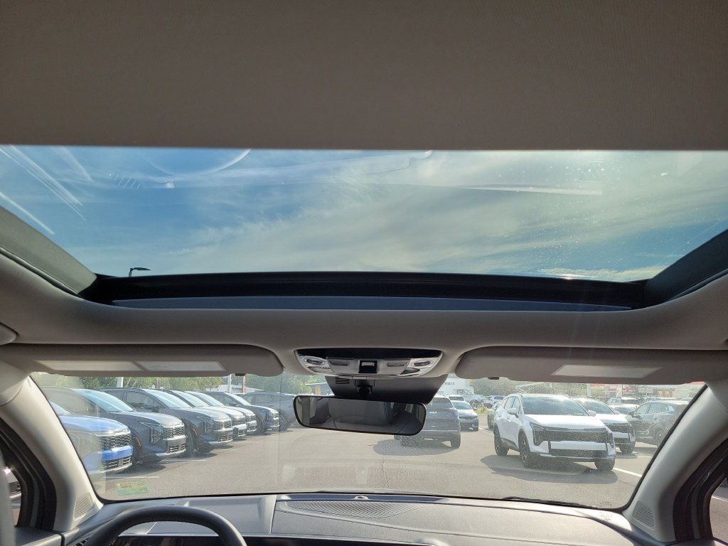 New 2027 Wolf Gray Kia EX image 20