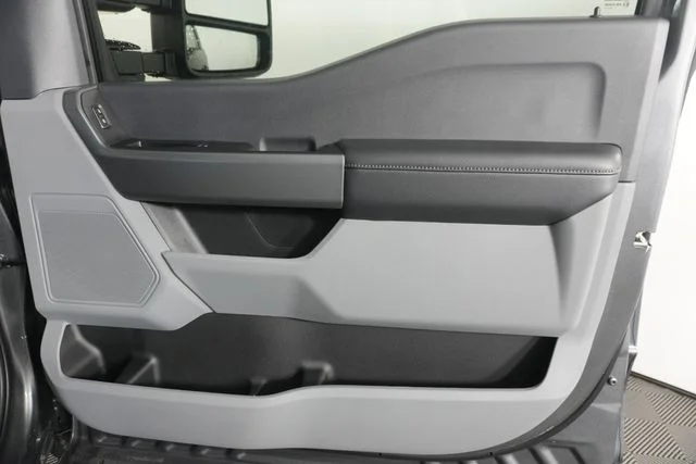 New 2026 Carbonized Gray Metallic Ford F-250® XLT image 32